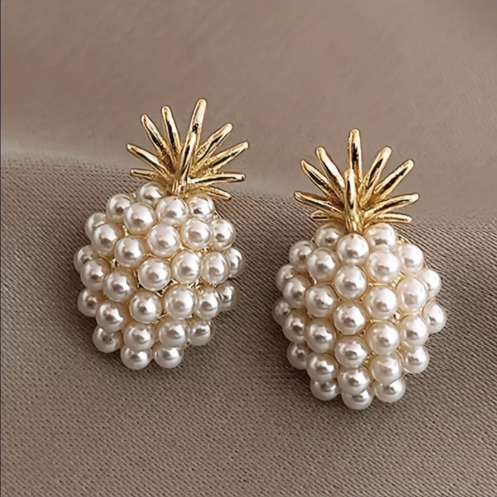 ✨Pearl Pineapple Stud Earrings | GoldTone Fruit-core Boho Chic🍍